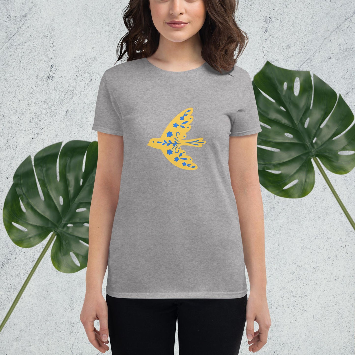 Women's short sleeve t-shirt