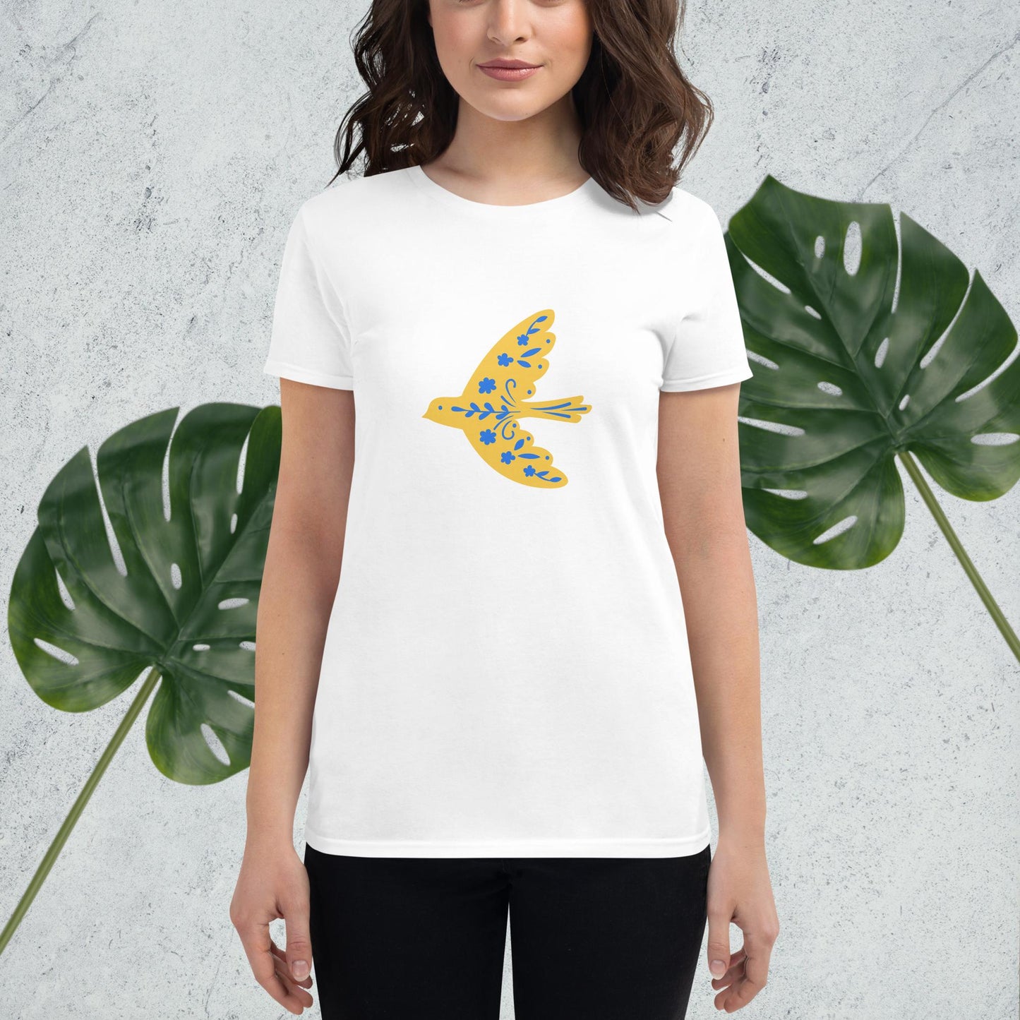 Women's short sleeve t-shirt